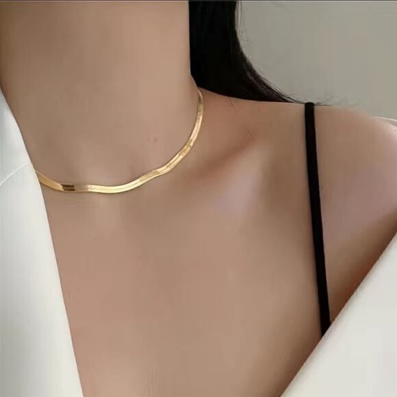 Stainless Steel 18K Gold Plated or Silver Plated Chain Herringbone Necklace - Picture 9 of 12